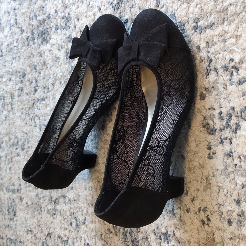 Girls Black Dress Shoes - Picture 2 of 8